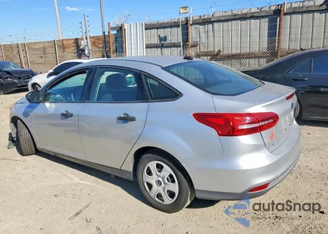 2018 Ford Focus S из США, поврежденный, VIN 1FADP3E27JL223912